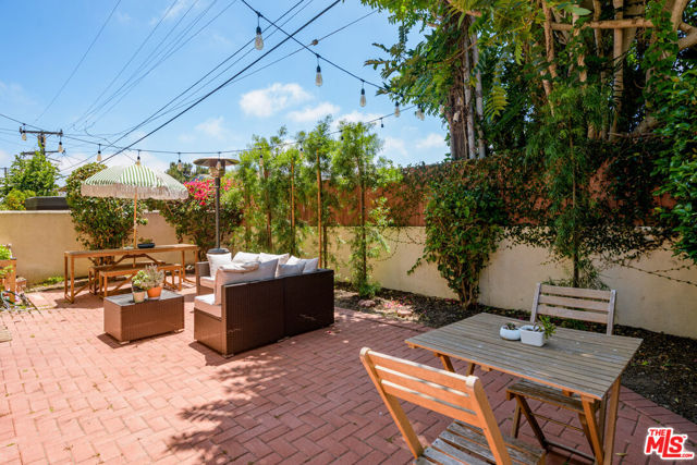2 Bed Home for Sale in Culver City, California