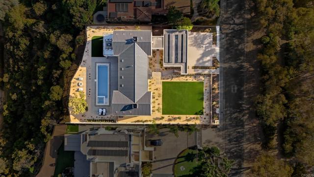 Detail Gallery Image 61 of 72 For 8341 La Jolla Scenic Dr, La Jolla,  CA 92037 - 5 Beds | 5/1 Baths