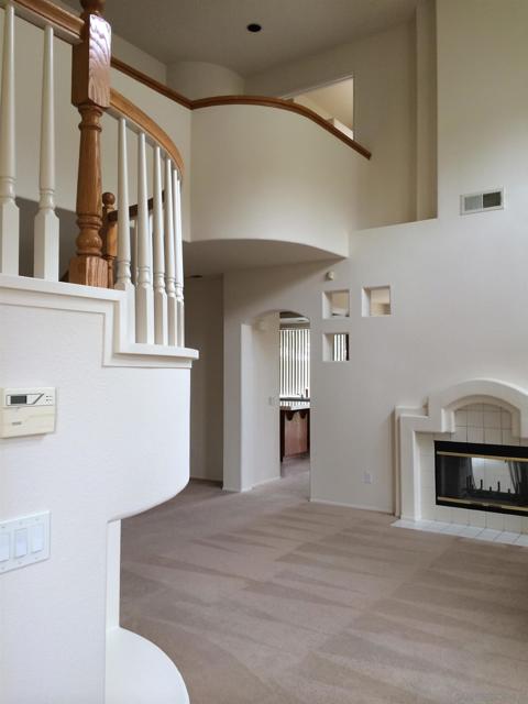821 Verin Lane, Chula Vista CA: https://media.crmls.org/mediaz/aded55eb-019d-4762-ab39-061adae997b0.jpg