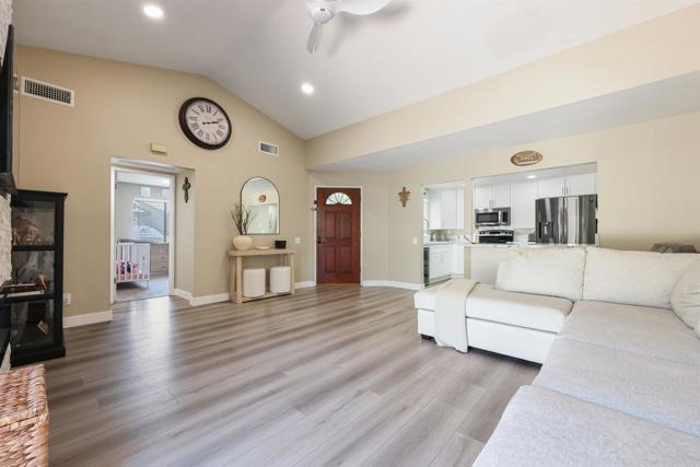 Photo #10: PTP2503208 Listing: Photo #10