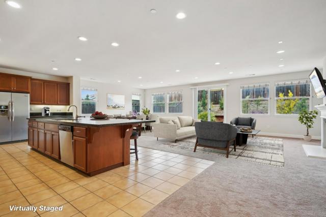 5476 Pinnacle View Way, Antioch CA: https://media.crmls.org/mediaz/aded9581-4893-44df-9c64-ea58afd1e5ef.jpg
