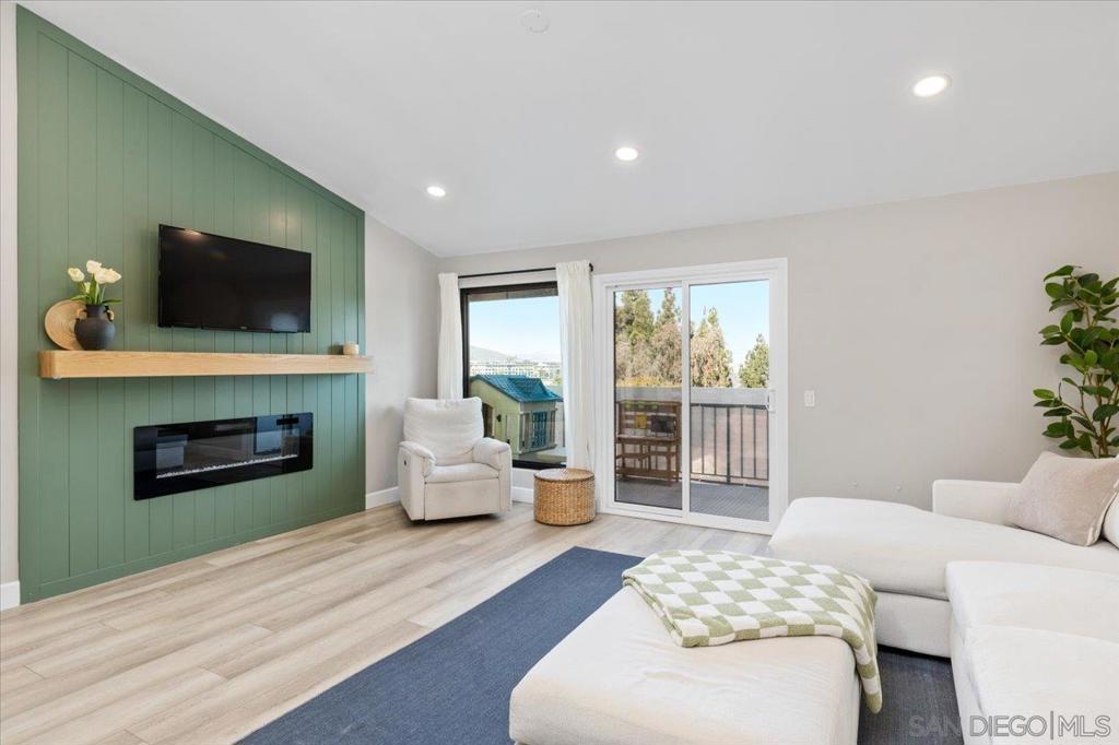 16266 Avenida Venusto - photo 2