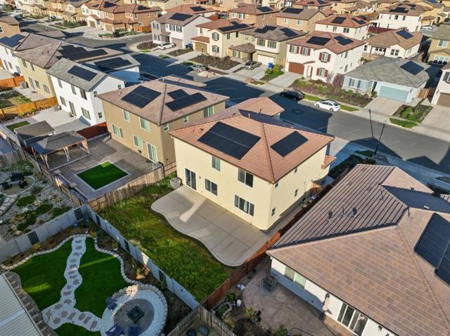 10190 Ashlar, Elk Grove CA: https://media.crmls.org/mediaz/adee49e9-0ba5-4303-84ff-7af301ef8fd4.jpg
