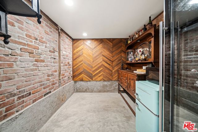 2116 3rd Street, Santa Monica CA: https://media.crmls.org/mediaz/adef02f3-5fc1-4334-b2b3-94d7dedccf16.jpg
