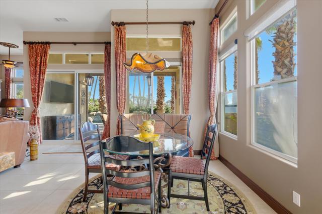 51518 Via Sorrento, La Quinta CA: https://media.crmls.org/mediaz/adef0dfa-99a9-4139-9248-c4ebc9c91154.jpg