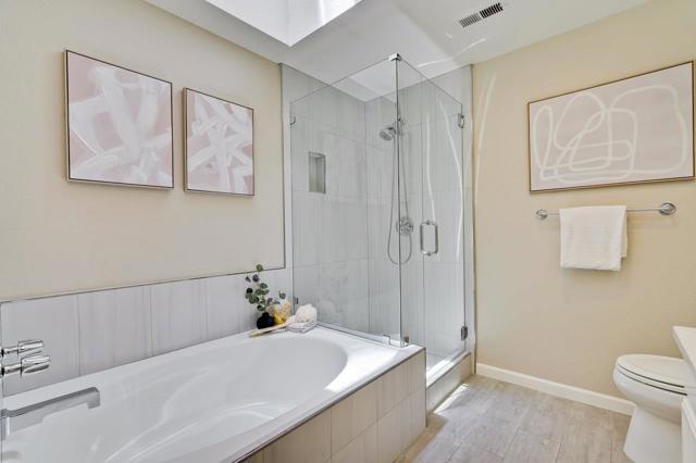 304 Windmill Park Lane, Mountain View CA: https://media.crmls.org/mediaz/adef98ba-ab10-45fb-8aff-0b1e891174ec.jpg