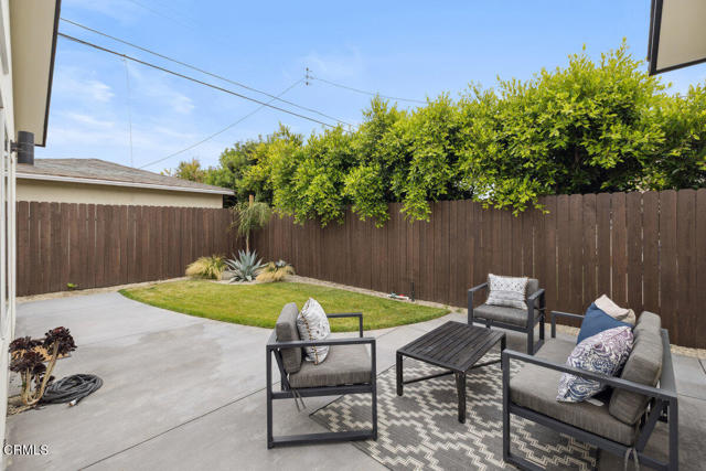 2711 2715 Dawson Avenue, Ventura CA: https://media.crmls.org/mediaz/adefe76a-8861-4b98-921f-5d8b117485b8.jpg