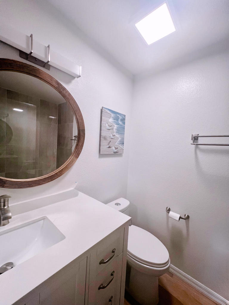 https://media.crmls.org/mediaz/adf03fab-088b-44c5-8da8-7d7340b7f768.jpg?preset=X-Large