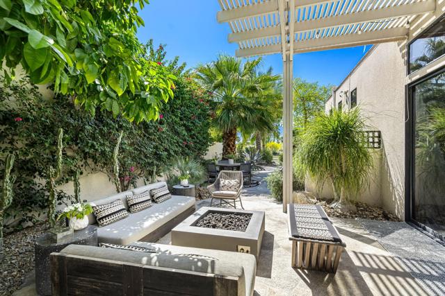 Fire pit Seating