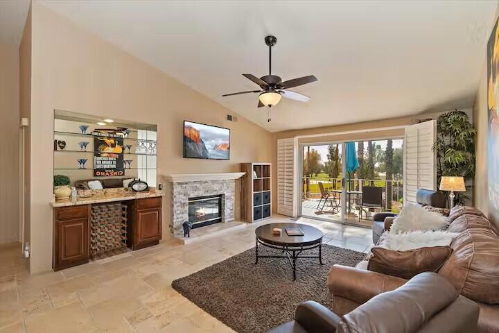 288 Desert Falls Drive E
