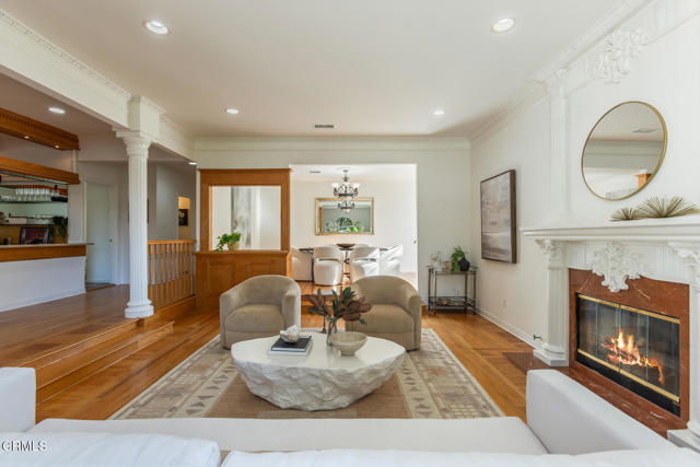 Detail Gallery Image 11 of 70 For 4926 Crown Ave, La Canada Flintridge,  CA 91011 - 3 Beds | 3/1 Baths