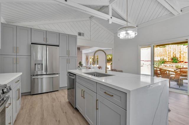 430 Marshall Drive, Walnut Creek CA: https://media.crmls.org/mediaz/adf3c6dd-92db-4154-a73d-9e2fc72b2645.jpg