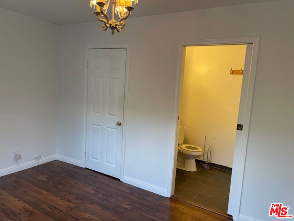 https://media.crmls.org/mediaz/adf3e34f-4732-4963-adbd-0d38629972a3.jpg?preset=X-Large