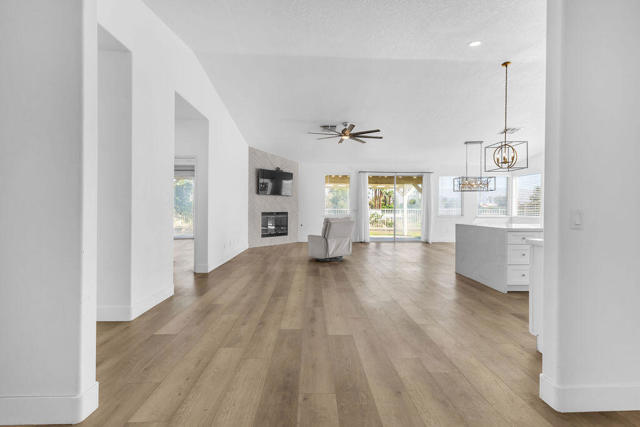 82210 Vandenberg Drive, Indio CA: https://media.crmls.org/mediaz/adf5a5ba-619d-48b3-a5d2-4bf8e8c5f418.jpg