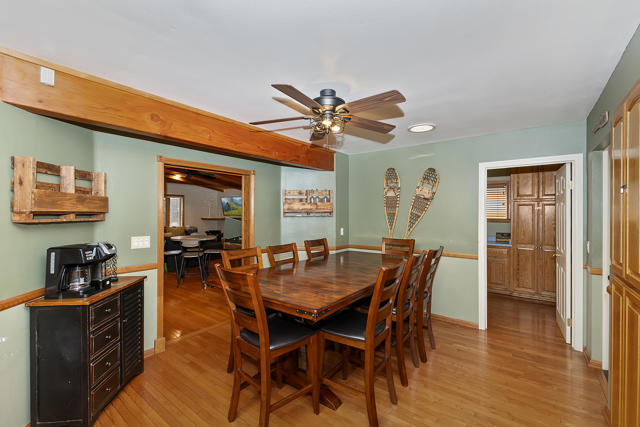 387 Wren Drive, Big Bear CA: https://media.crmls.org/mediaz/adf5ea5a-c245-4e3c-a321-e7423dac9692.jpg