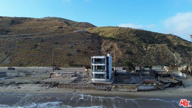 18860 Pacific Coast Highway photo 2