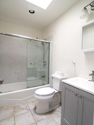 212 Village Lane, Daly City CA: https://media.crmls.org/mediaz/adf7063e-5e93-43a9-992c-36caa1c34a94.jpg