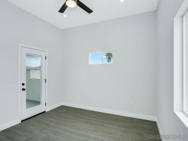 Image 25 of 33 For 1064 11th Street  Unit #1