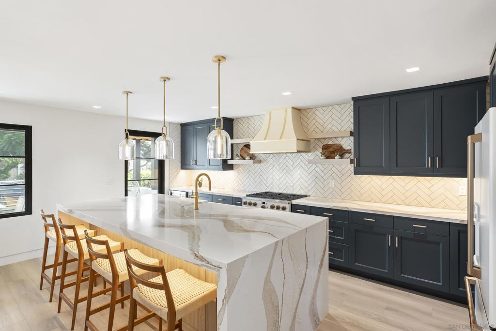 MLS #250043261SD image #1