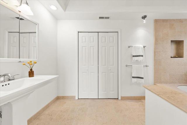 304 Harbor Drive, Santa Cruz CA: https://media.crmls.org/mediaz/adf80afc-0f6d-404e-921e-4e910a74bc83.jpg