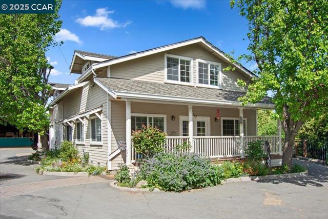 1101 North Gate Road, Walnut Creek CA: https://media.crmls.org/mediaz/adf96a9b-b636-4fc4-af76-849738f57fb7.jpg