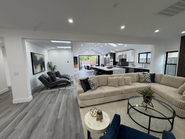 3211 Pentland Court, San Jose CA: https://media.crmls.org/mediaz/adfae196-0014-425a-bf6a-915acaa631e2.jpg