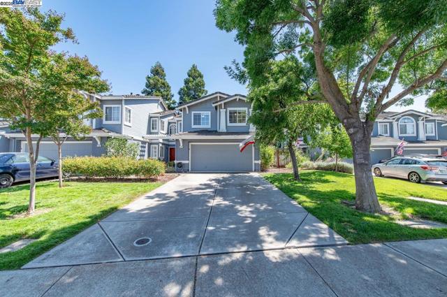 1749 Corte Sueno, Livermore CA: https://media.crmls.org/mediaz/adfd127f-bfbe-429b-ad70-aaed055c89b7.jpg