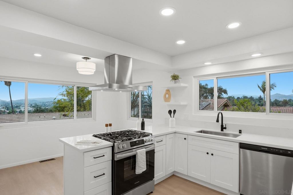 810 Omar Dr - photo 13