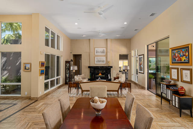 463 Lautner Lane, Palm Springs CA: https://media.crmls.org/mediaz/adfffc61-d71b-499f-96e8-2b61a5da1b0e.jpg