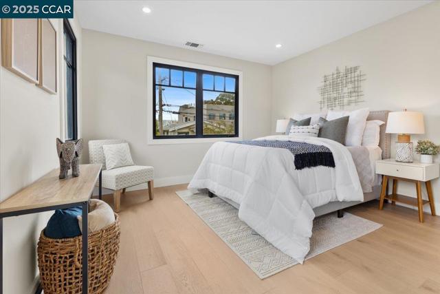 1045 Kains Ave, Albany CA: https://media.crmls.org/mediaz/ae0097ad-d64e-4a51-9cae-8ba2cc45b96f.jpg