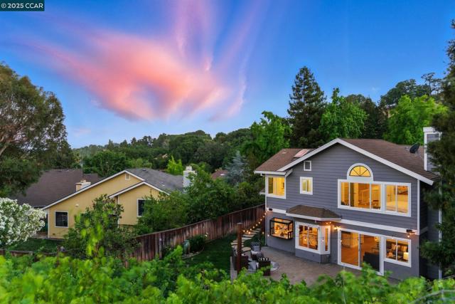 316 Valley High Dr, Pleasant Hill CA: https://media.crmls.org/mediaz/ae00a93a-1258-4524-9c52-d4619c7ebedc.jpg