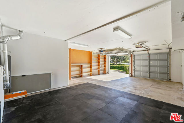 31763 Cottontail Lane, Malibu CA: https://media.crmls.org/mediaz/ae0114c6-4438-46ec-98bf-a6471c903567.jpg