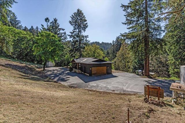 17951 Mountain Charlie Road, Los Gatos CA: https://media.crmls.org/mediaz/ae01eb46-9cb6-4061-af0f-8d9bfab9d970.jpg