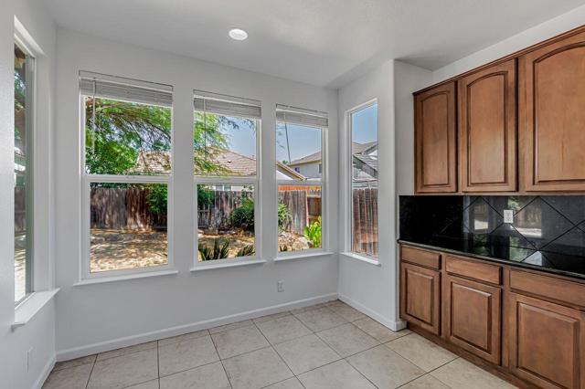 1619 Tumbleweed Way, Los Banos CA: https://media.crmls.org/mediaz/ae0234e2-ad6c-4457-84b5-cd444cbd1b05.jpg