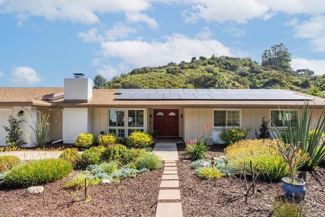 Detail Gallery Image 2 of 53 For 5627 Yerba Anita, San Diego,  CA 92115 - 4 Beds | 2 Baths