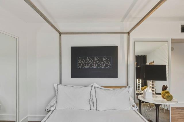 2113 Sunshine Way, Palm Springs CA: https://media.crmls.org/mediaz/ae0376ef-3686-4920-a7d3-b968ebf3c57d.jpg