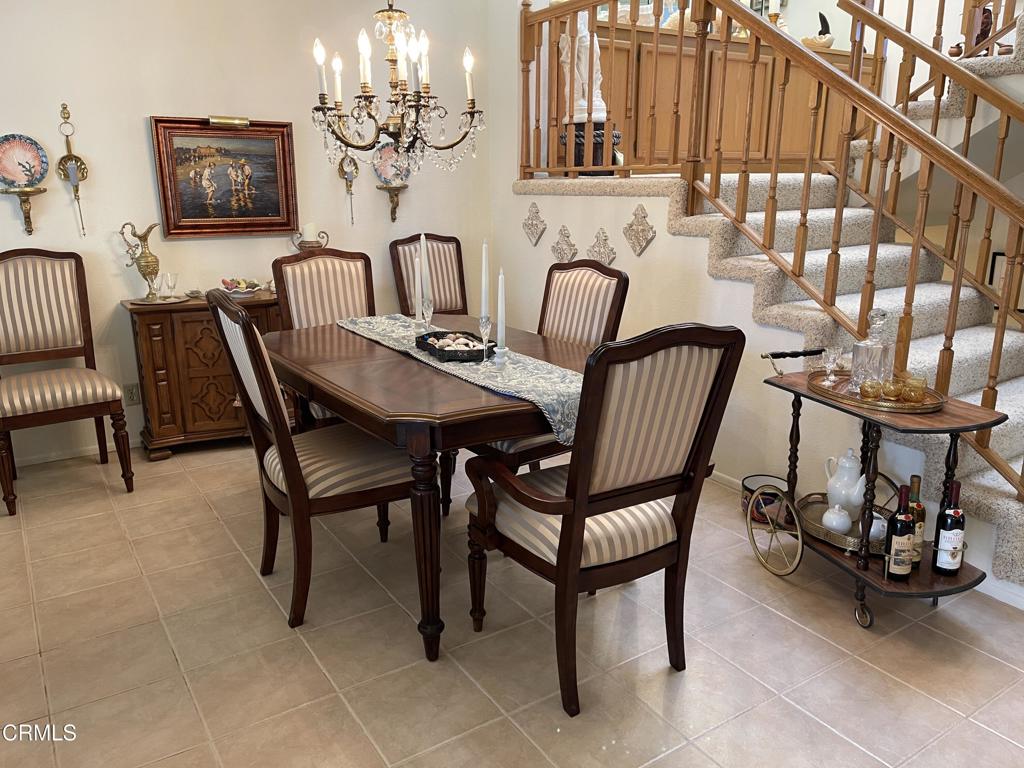 MLS #V1-33147 image #6