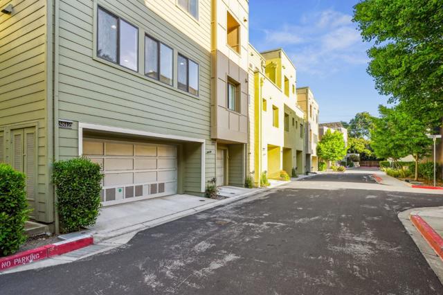 3812 Quail Drive, Palo Alto CA: https://media.crmls.org/mediaz/ae053d63-517b-4578-a5c5-03e333ba1818.jpg