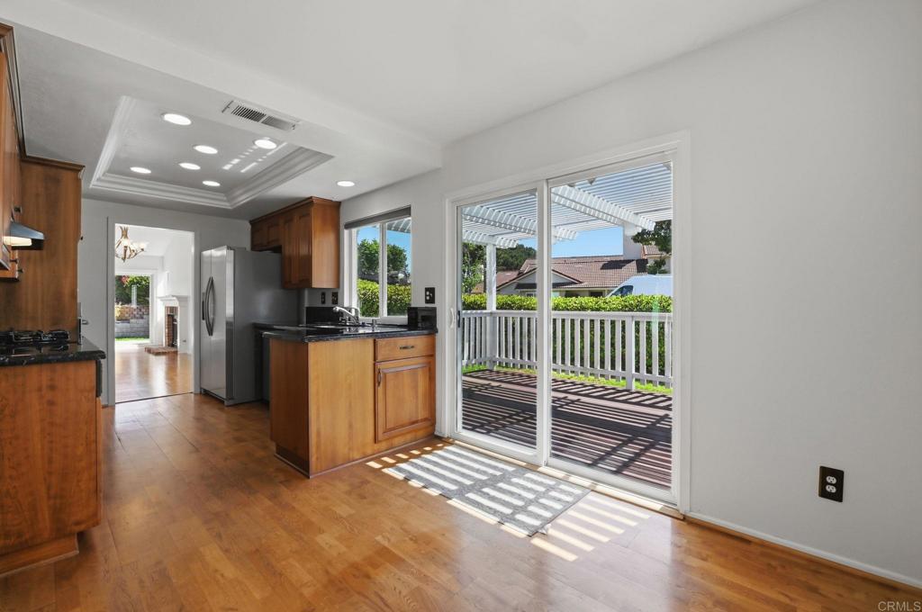 1658 Pleasant Place - photo 5