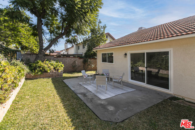 2593 Sunnydale Drive, Duarte CA: https://media.crmls.org/mediaz/ae055e10-f78c-4c3e-a4c0-42961f76262a.jpg
