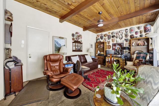 1750 Wabasso Way, Glendale CA: https://media.crmls.org/mediaz/ae061311-ea8d-472c-b183-9048ae9968ec.jpg
