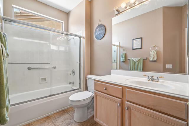 37674 Medjool Avenue, Palm Desert CA: https://media.crmls.org/mediaz/ae0642e6-7d1c-4998-88f4-6573d0a7706a.jpg