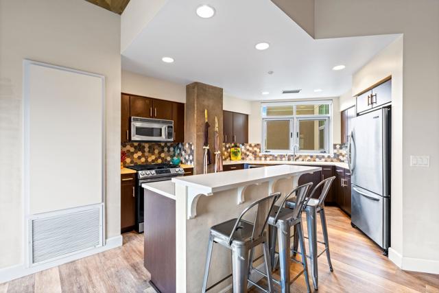 Detail Gallery Image 6 of 41 For 3740 Park Bld #209,  San Diego,  CA 92103 - 2 Beds | 2 Baths