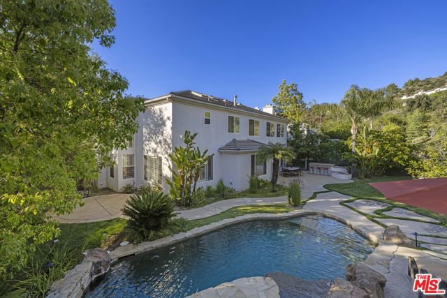 3432 Daniella Court, Calabasas CA: https://media.crmls.org/mediaz/ae0acdbd-afea-4214-bc8a-24b1d6285864.jpg