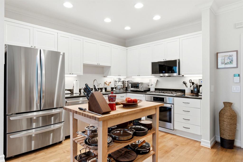 525 11th Avenue - photo 12
