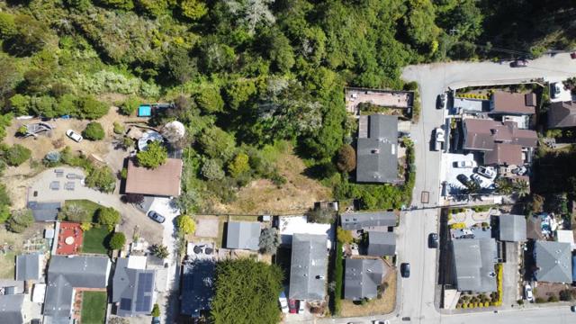 0 Clarendon Road, Pacifica CA: https://media.crmls.org/mediaz/ae0d1519-7f8c-4d5c-9b63-76f5baf032dc.jpg
