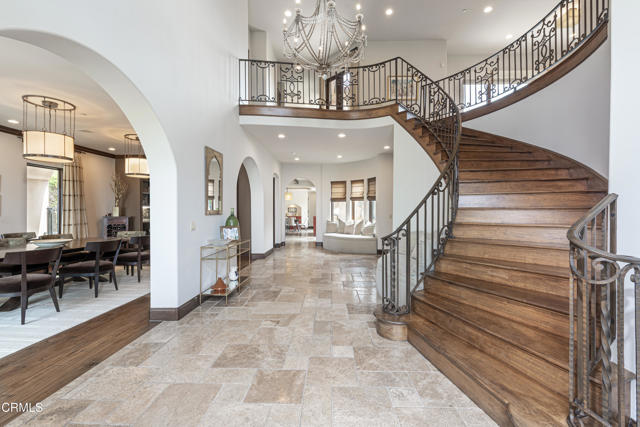 2330 Crystal Lane, Pasadena CA: https://media.crmls.org/mediaz/ae0d5fe5-b3ce-4774-9825-bd12a233bc26.jpg