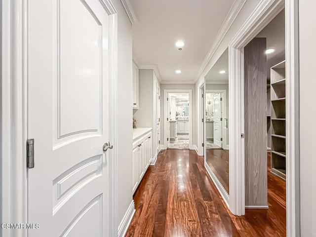 581 Lakeview Canyon Road, Westlake Village CA: https://media.crmls.org/mediaz/ae0d78bb-b39e-4d9a-9b4c-5fc0954d5d92.jpg