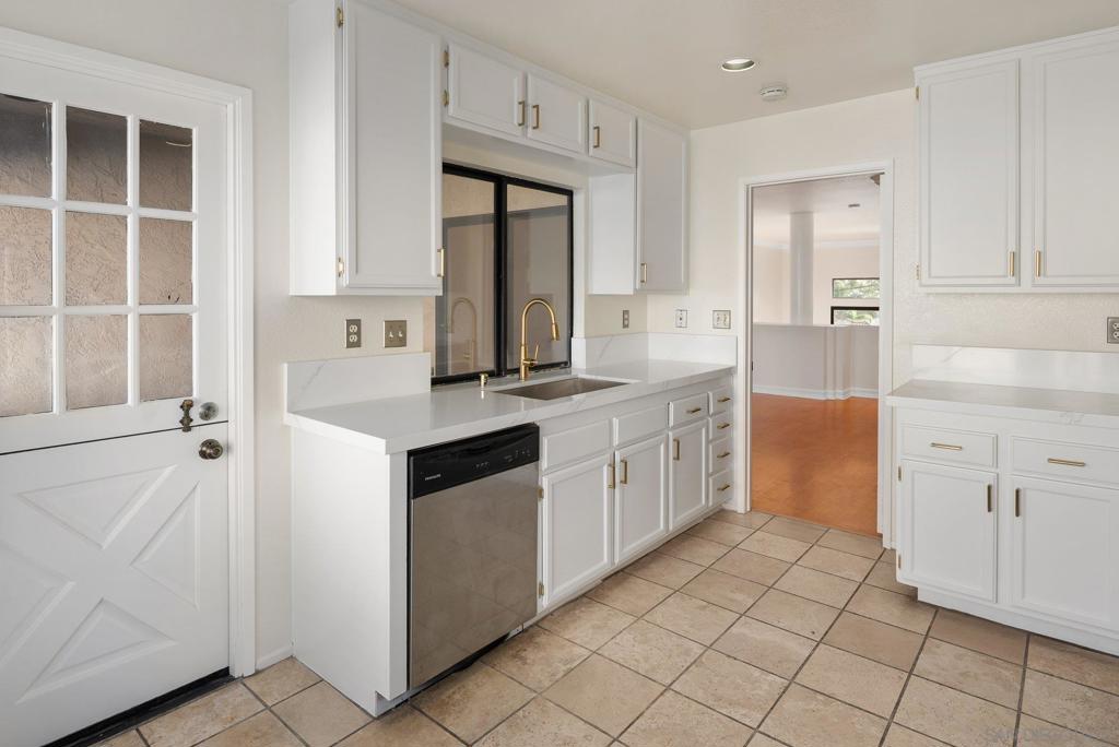 4339 Nobel Drive - photo 15