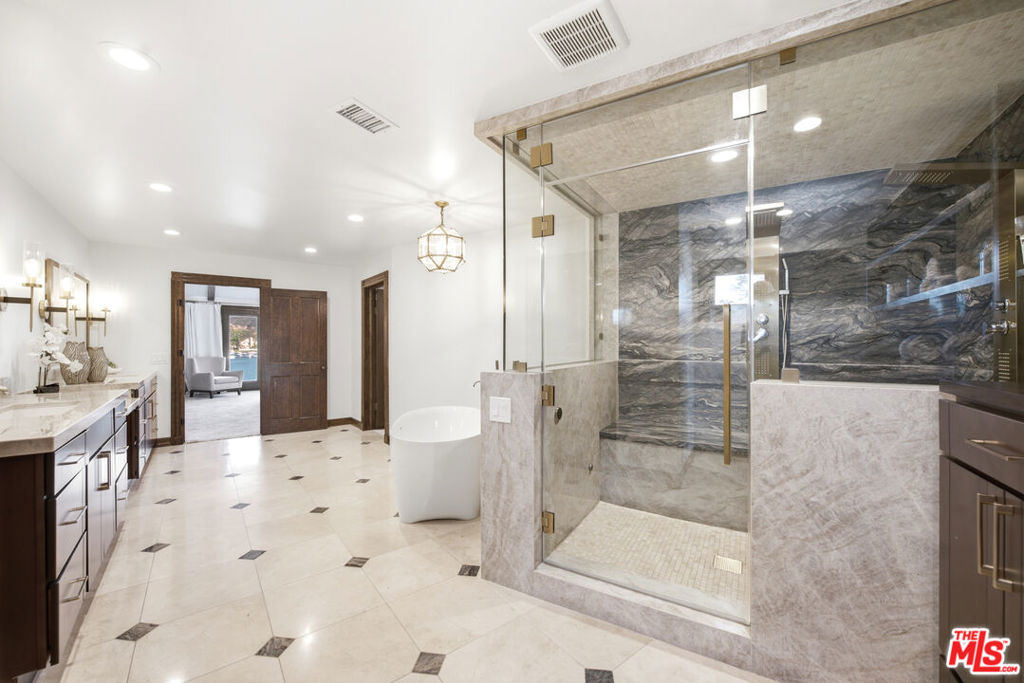 MLS #26835353 image #43